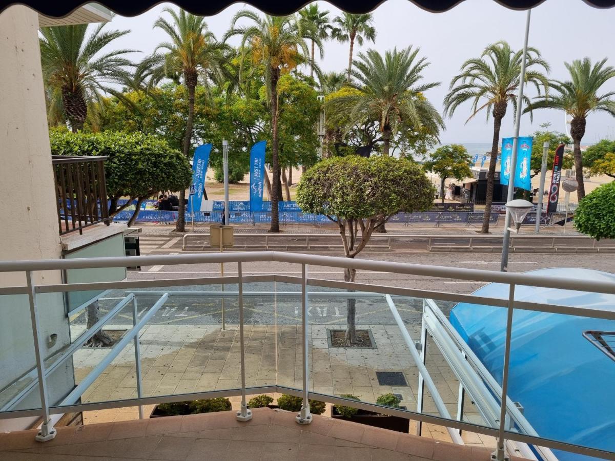 Apartamento Primera Linea Mar Cambrils Cerca Puerto Extérieur photo